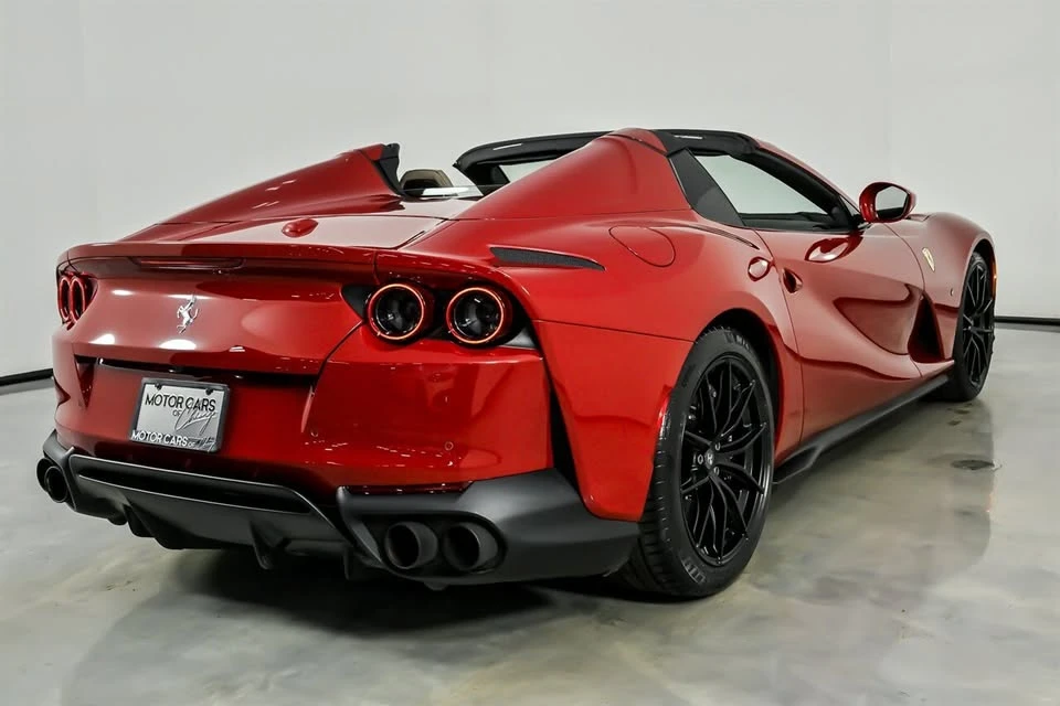 2021 Ferrari 812 GTS - Image 11 of 19