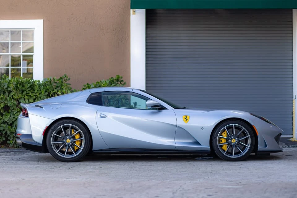 2021 Ferrari 812 GTS - Image 5 of 20
