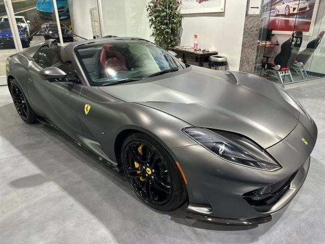 2021 Ferrari 812 - Image 3 of 20