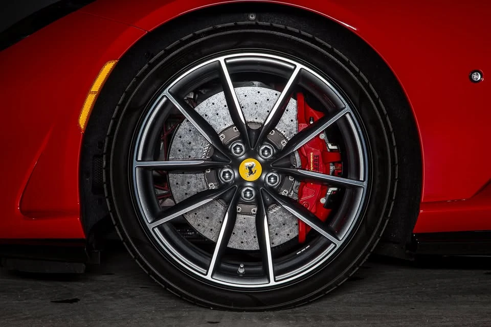 2021 Ferrari 812 GTS - Image 9 of 20