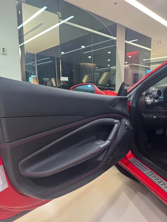 2021 Ferrari F8 - Image 11 of 14