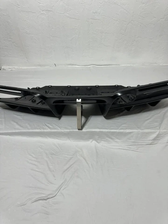 2021 Parts & Memorabilia Bodywork - Image 2 of 9