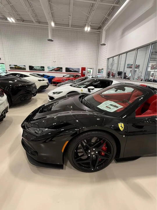 2021 Ferrari F8 Spider - Image 3 of 3