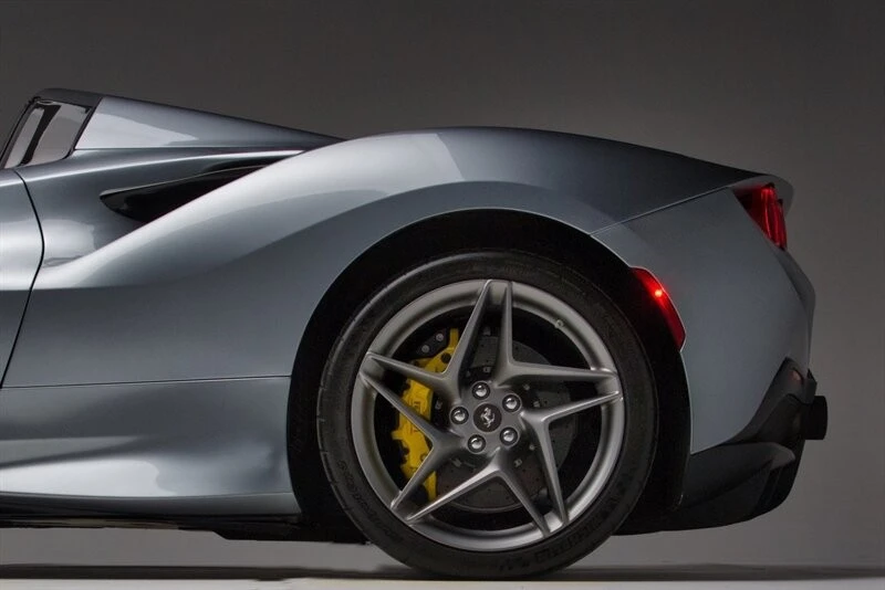2021 Ferrari F8 Spider - Image 9 of 31