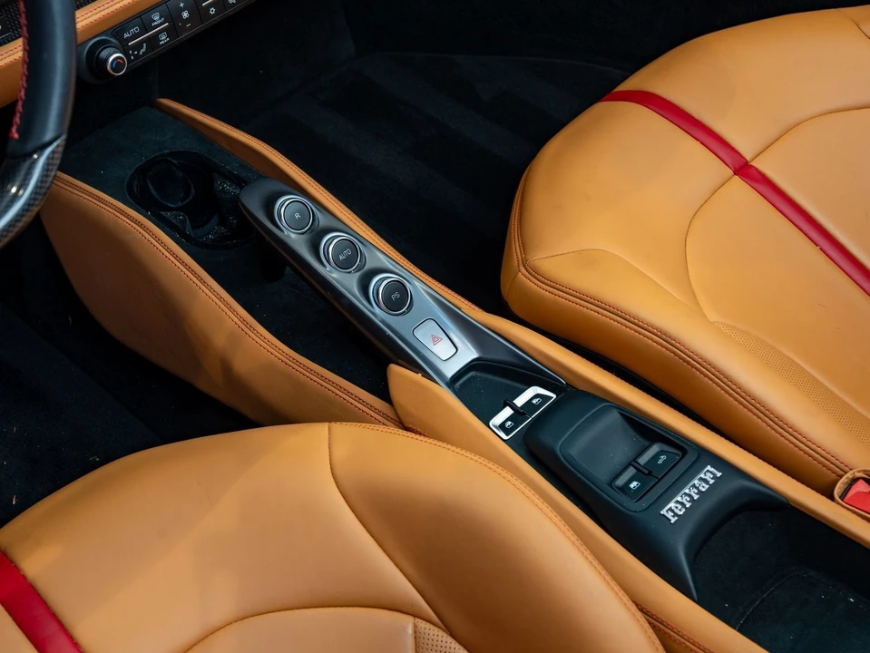 2021 Ferrari F8 Spider - Image 15 of 31