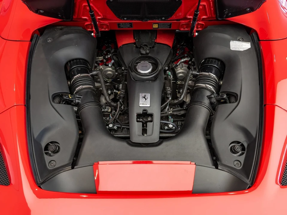 2021 Ferrari F8 Spider - Image 24 of 31