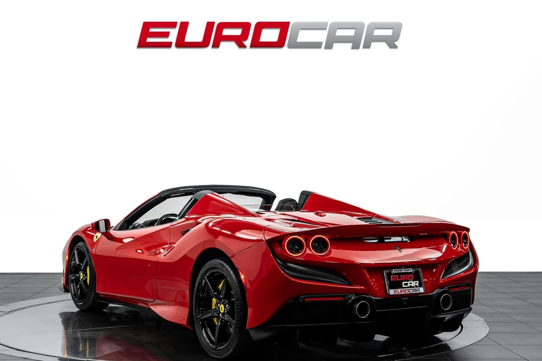 2021 Ferrari F8 Spider - Image 4 of 31