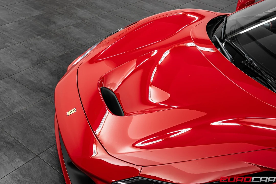 2021 Ferrari F8 Spider - Image 11 of 31