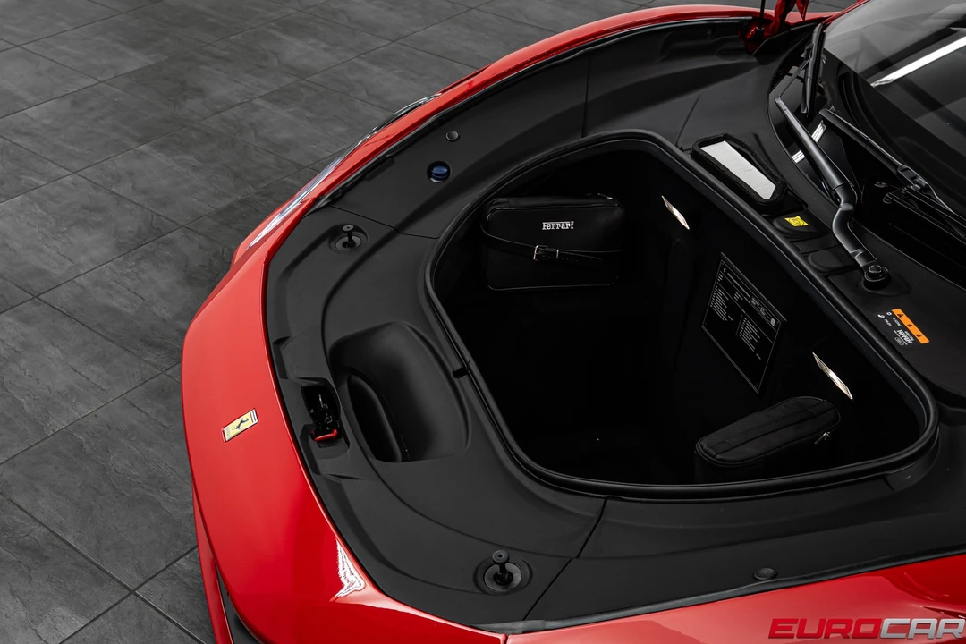 2021 Ferrari F8 Spider - Image 12 of 31