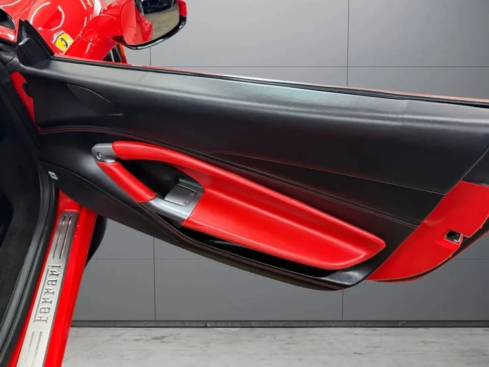 2021 Ferrari F8 Spider - Image 16 of 20