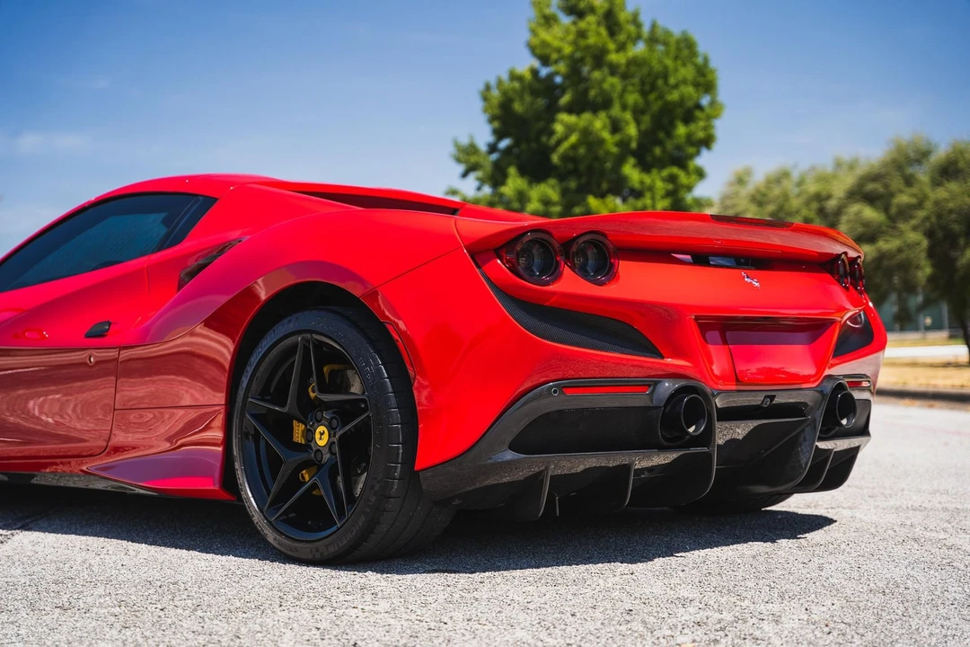 2021 Ferrari F8 Spider - Image 20 of 31