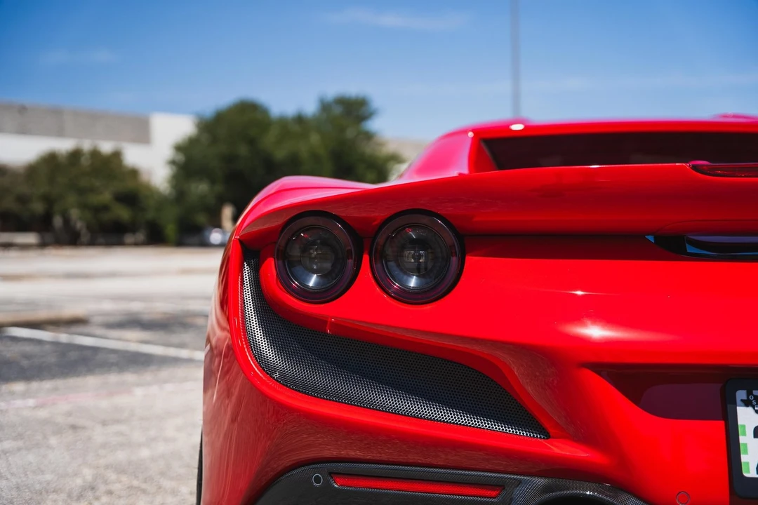 2021 Ferrari F8 Spider - Image 24 of 31
