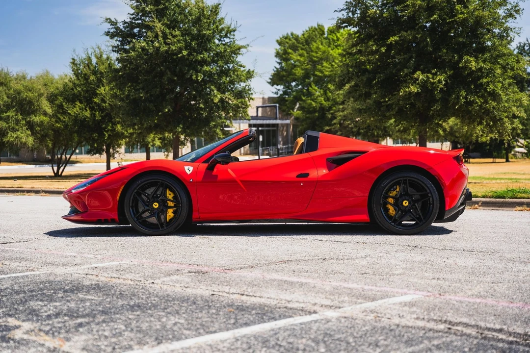 2021 Ferrari F8 Spider - Image 2 of 31