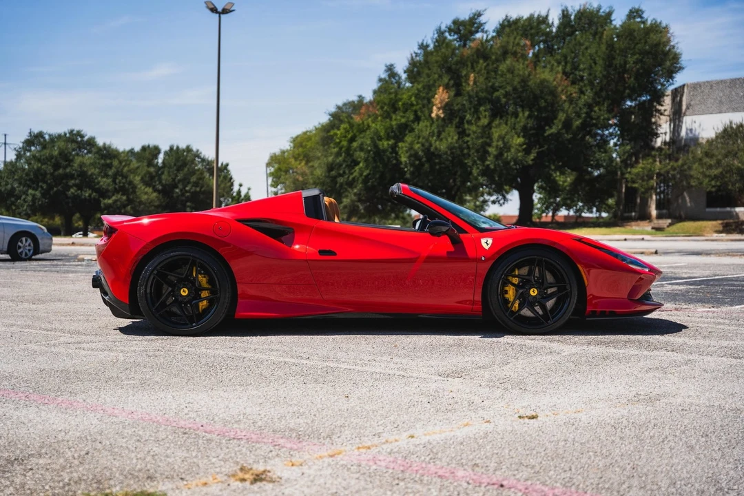 2021 Ferrari F8 Spider - Image 3 of 31