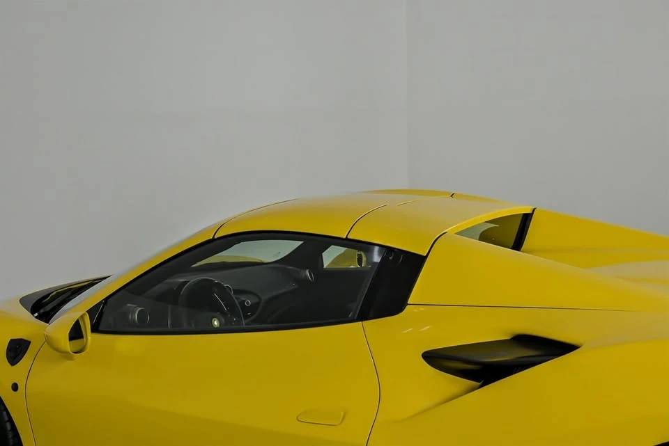 2021 Ferrari F8 Spider - Image 19 of 20