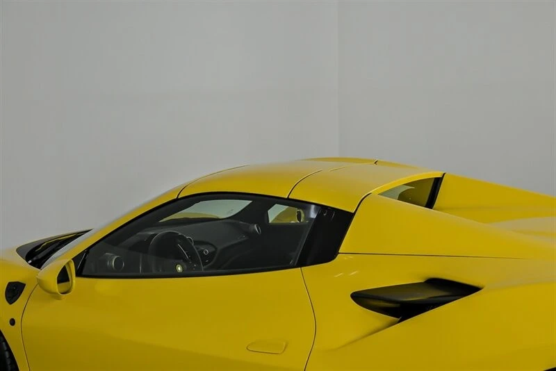 2021 Ferrari F8 Spider - Image 19 of 31