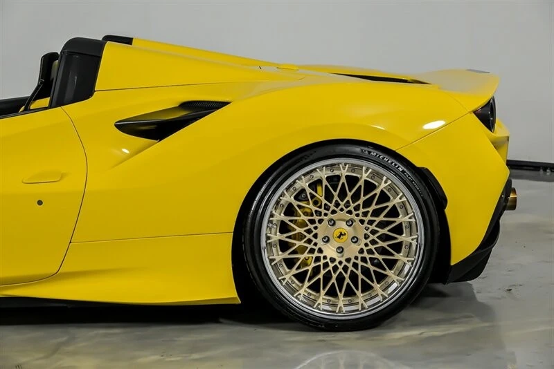 2021 Ferrari F8 Spider - Image 9 of 31