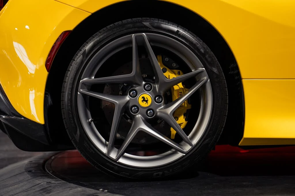 2021 Ferrari F8 Spider - Image 8 of 31