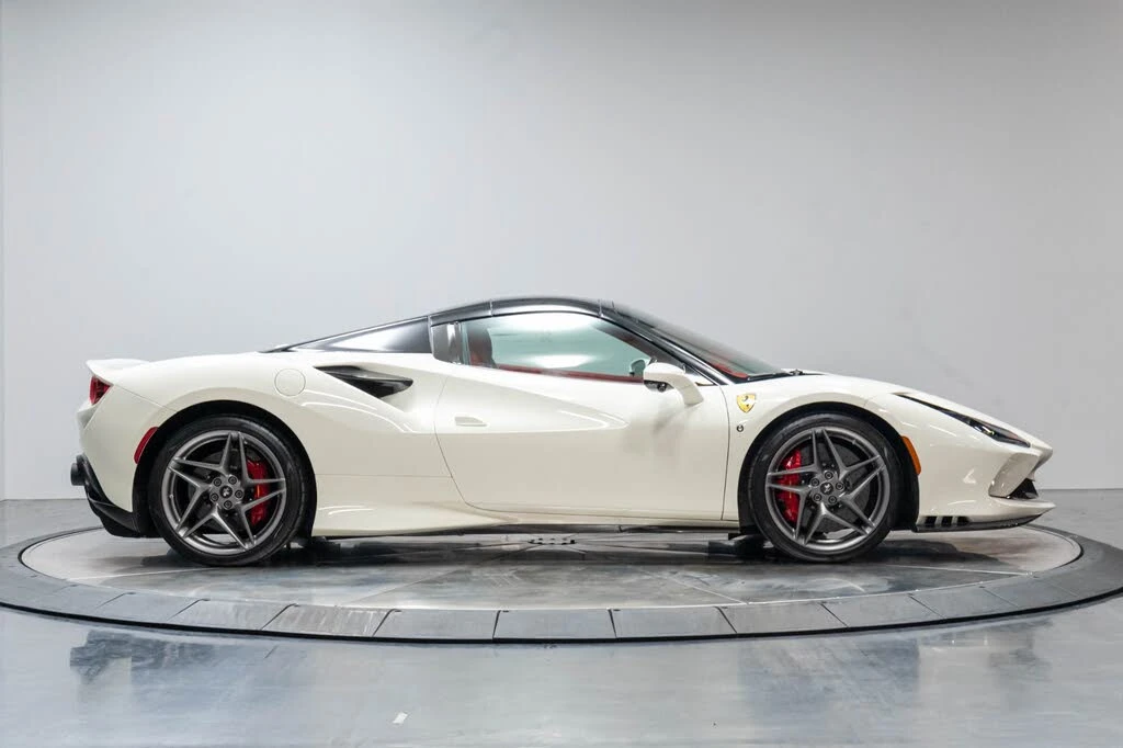 2021 Ferrari F8 Spider - Image 21 of 31