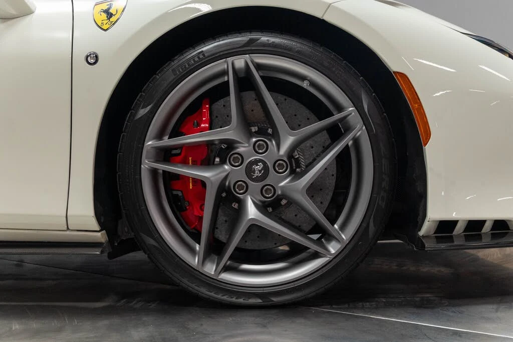 2021 Ferrari F8 Spider - Image 27 of 31