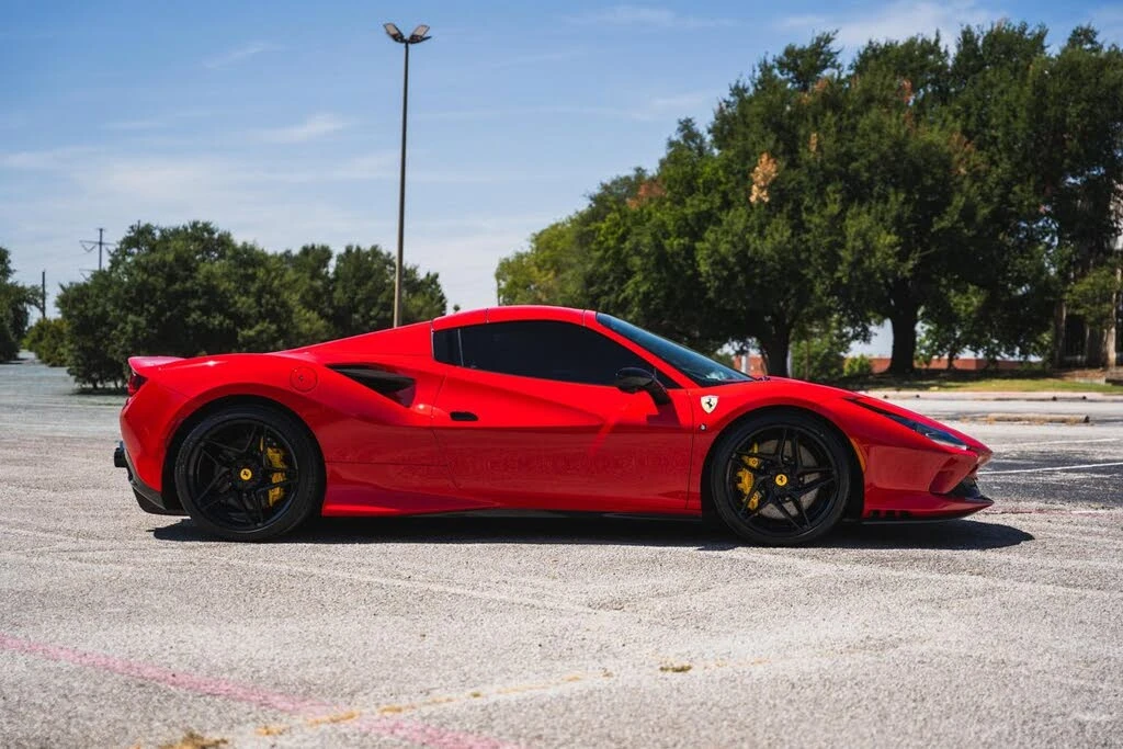 2021 Ferrari F8 Spider - Image 10 of 31