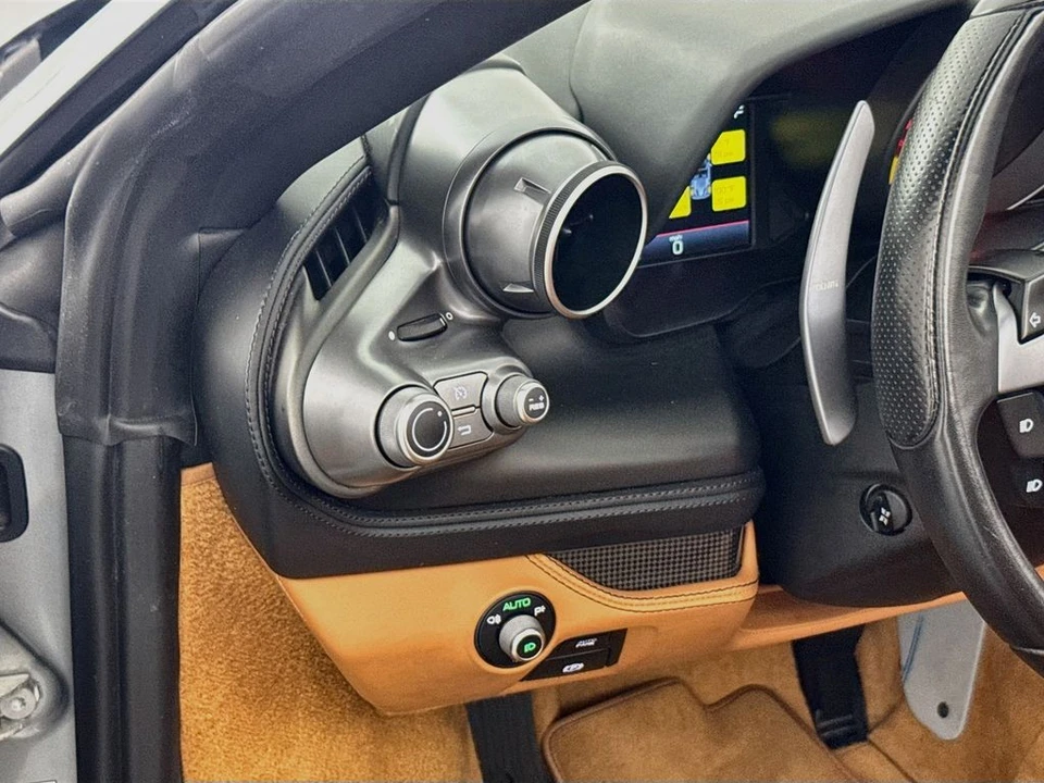 2021 Ferrari F8 Spider - Image 10 of 31