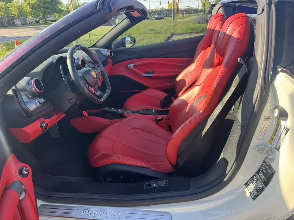 2021 Ferrari F8 Spider - Image 10 of 17