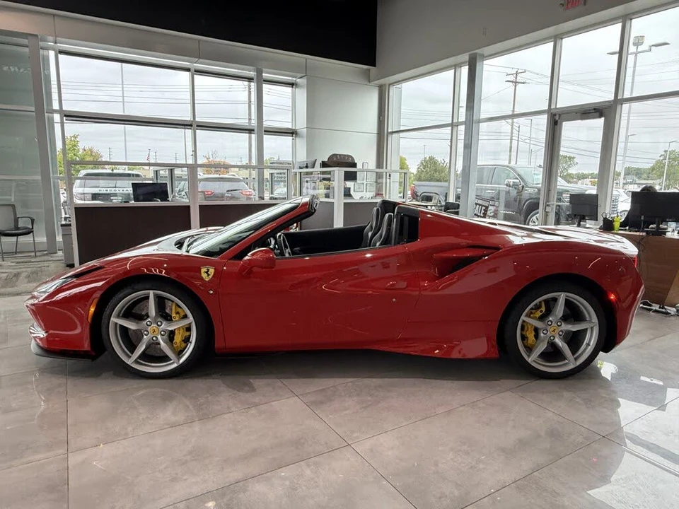 2021 Ferrari F8 Spider - Image 6 of 31