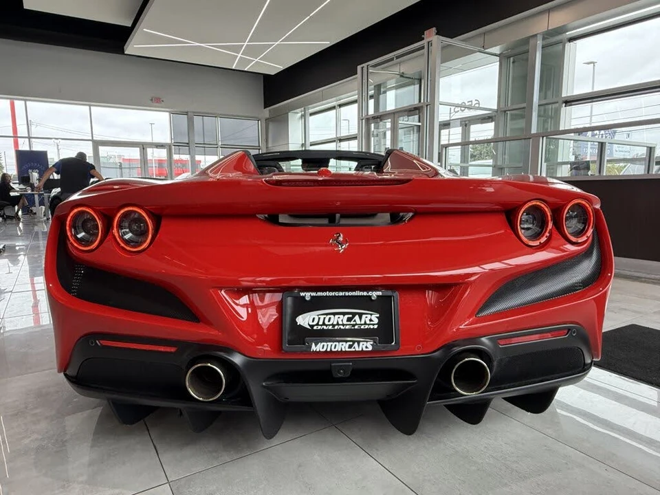 2021 Ferrari F8 Spider - Image 7 of 31