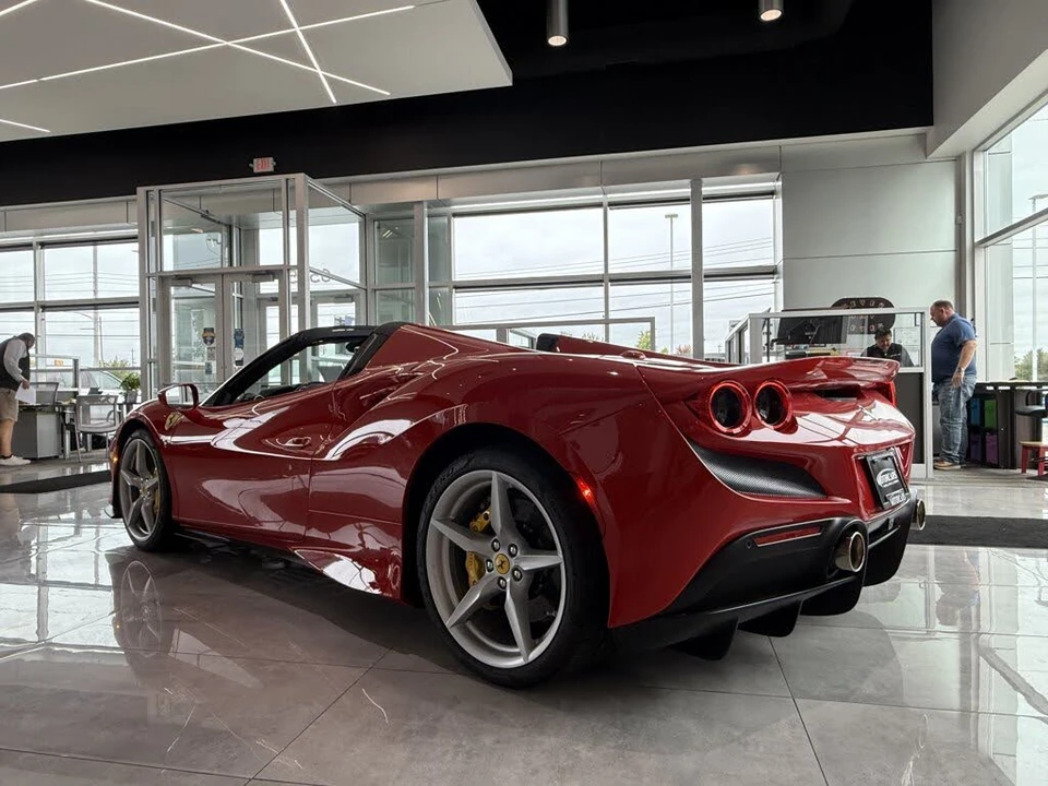2021 Ferrari F8 Spider - Image 11 of 31