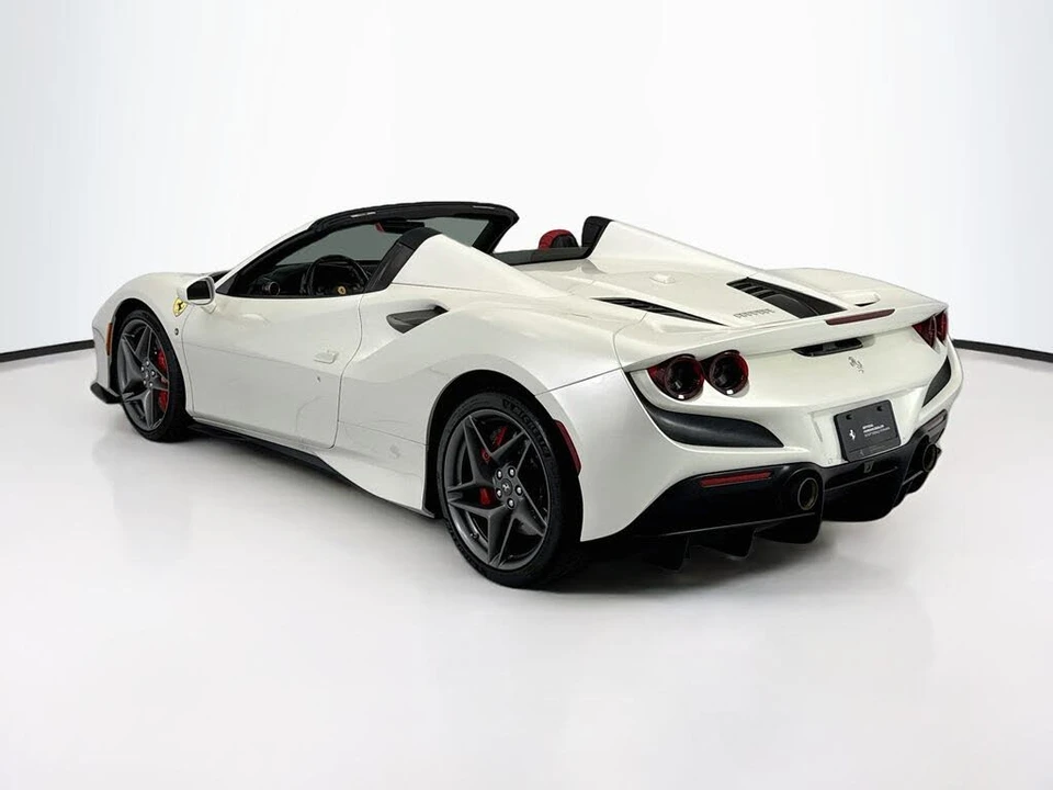 2021 Ferrari F8 Spider - Image 7 of 31