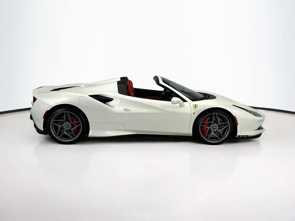 2021 Ferrari F8 Spider - Image 4 of 31