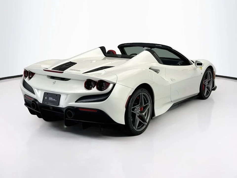 2021 Ferrari F8 Spider - Image 5 of 31
