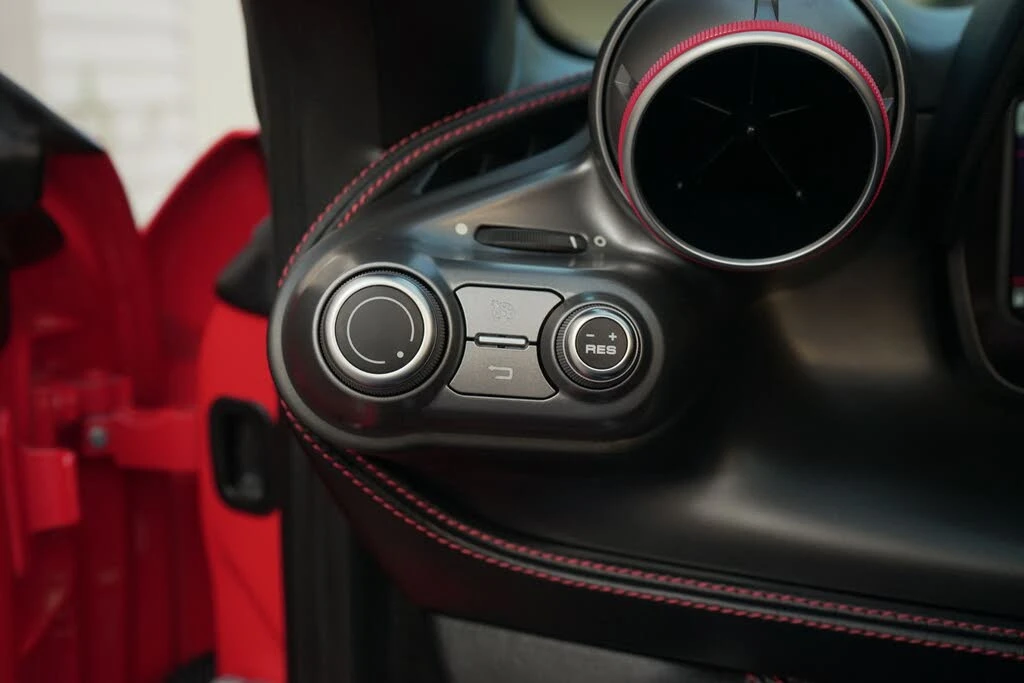 2021 Ferrari F8 Spider - Image 26 of 31