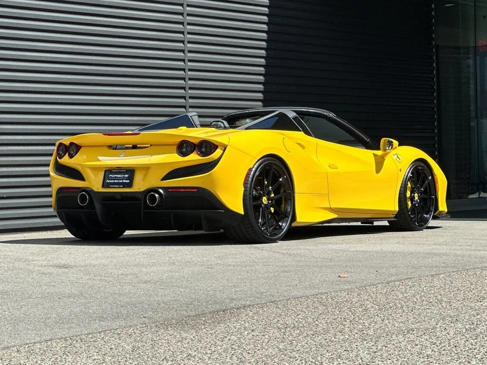 2021 Ferrari F8 Spider - Image 8 of 31