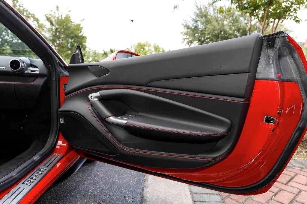 2021 Ferrari F8 Spider - Image 14 of 31