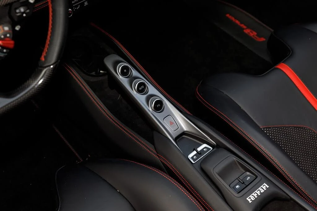 2021 Ferrari F8 Spider - Image 30 of 31