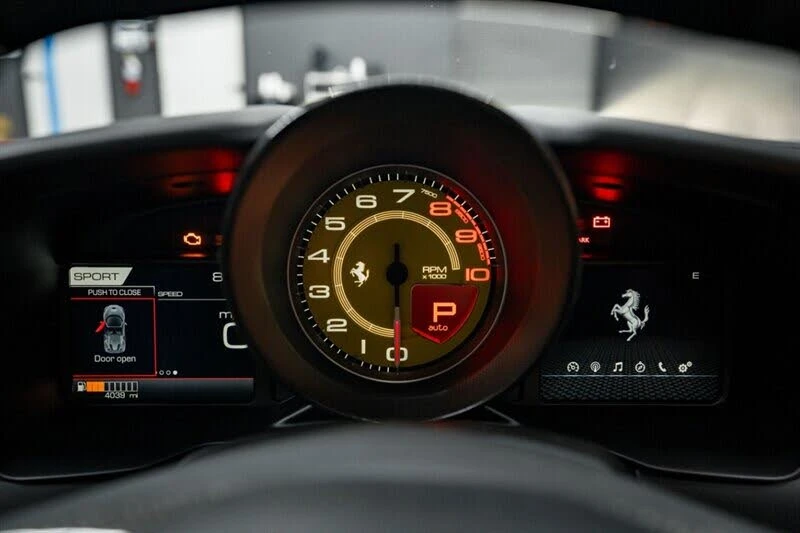 2021 Ferrari F8 Spider - Image 25 of 31