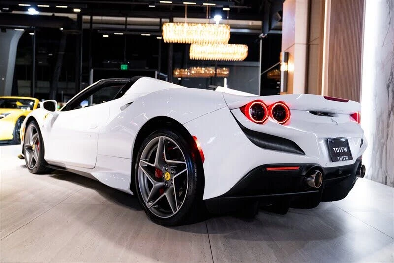 2021 Ferrari F8 Spider - Image 27 of 31