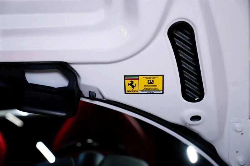 2021 Ferrari F8 Spider - Image 30 of 31