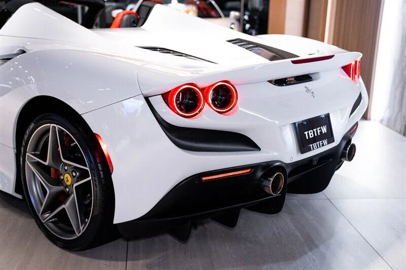 2021 Ferrari F8 Spider - Image 28 of 31