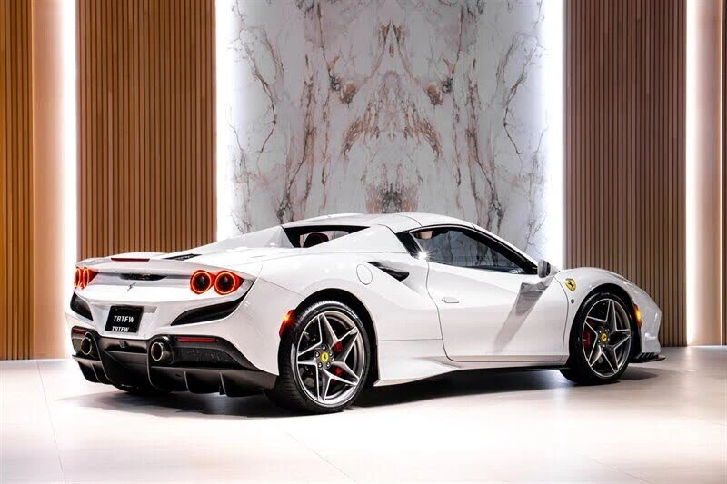 2021 Ferrari F8 Spider - Image 4 of 31