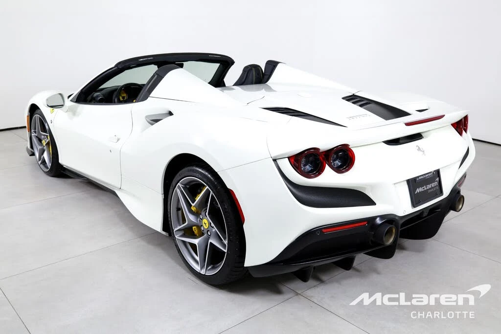 2021 Ferrari F8 Spider - Image 7 of 31