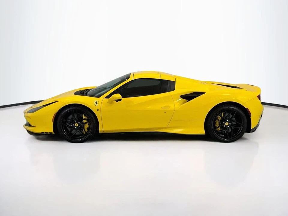 2021 Ferrari F8 Spider - Image 16 of 31