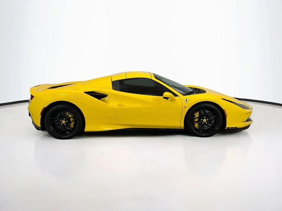 2021 Ferrari F8 Spider - Image 12 of 31