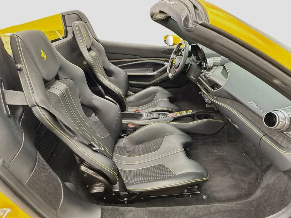 2021 Ferrari F8 Spider - Image 27 of 31