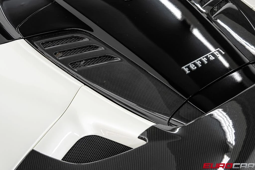 2021 Ferrari F8 Spider - Image 28 of 31