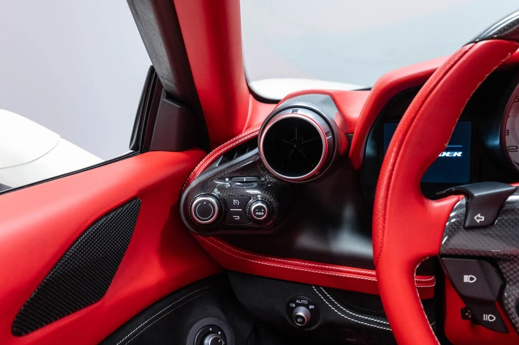 2021 Ferrari F8 Spider - Image 12 of 31