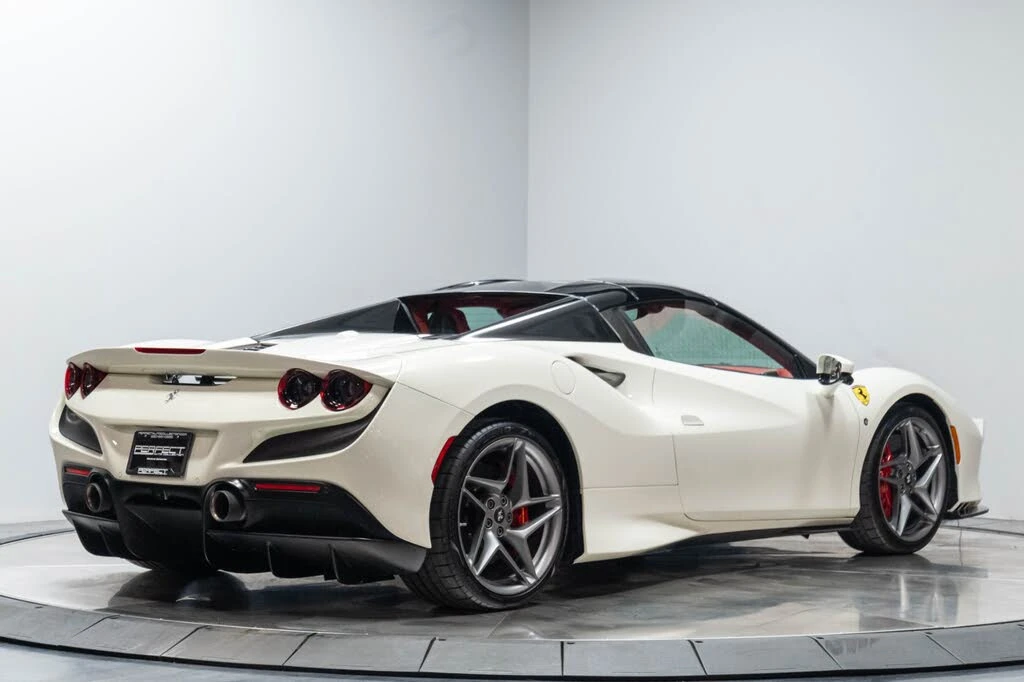 2021 Ferrari F8 Spider - Image 20 of 31