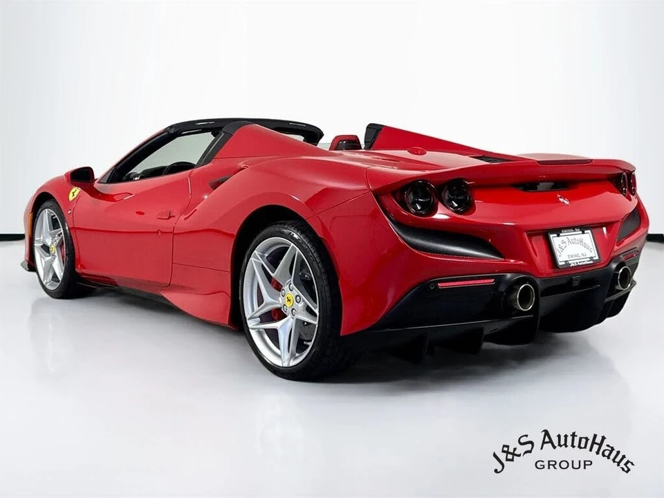 2021 Ferrari F8 Spider - Image 5 of 31